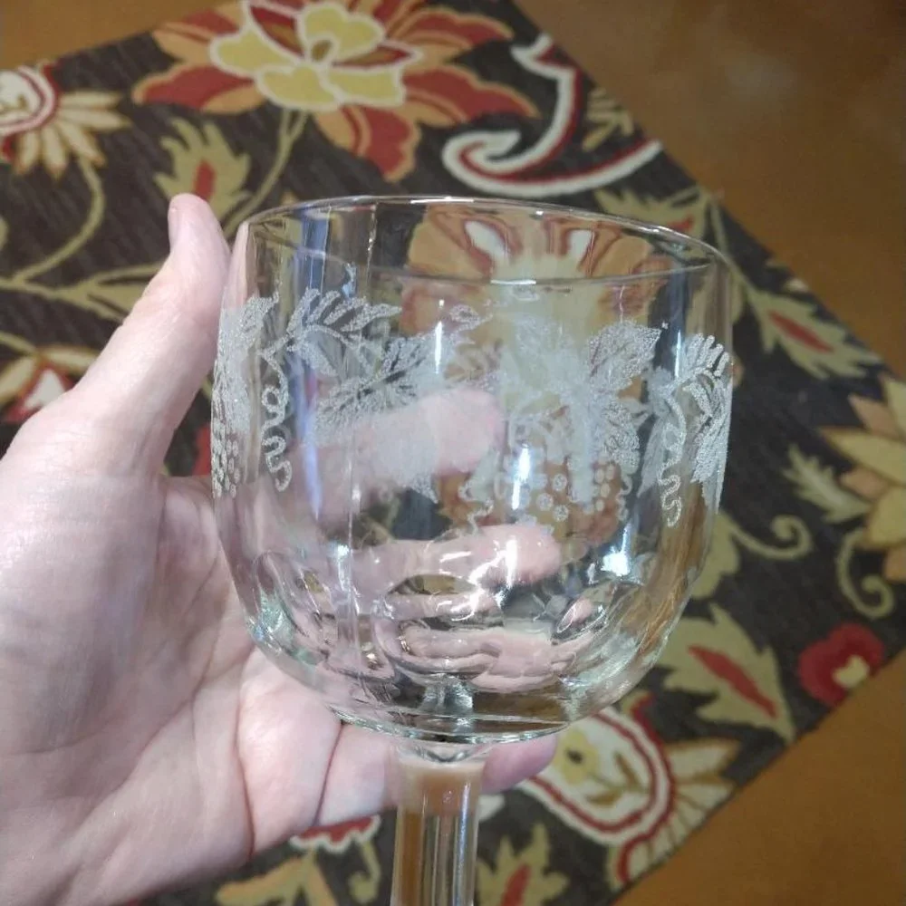 Bartlett Collins Decoration 806 Clear with Gold Trim.  Lovely Etched Grape Vine